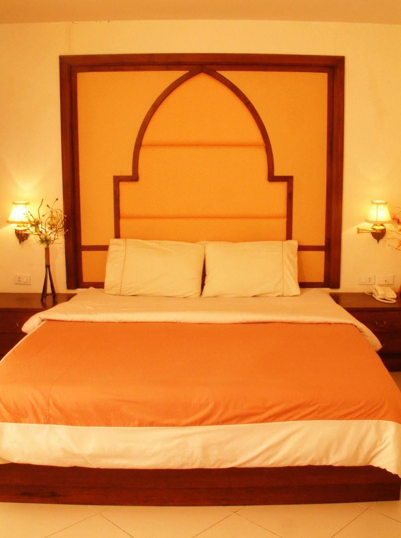 For Hotel Bangkok