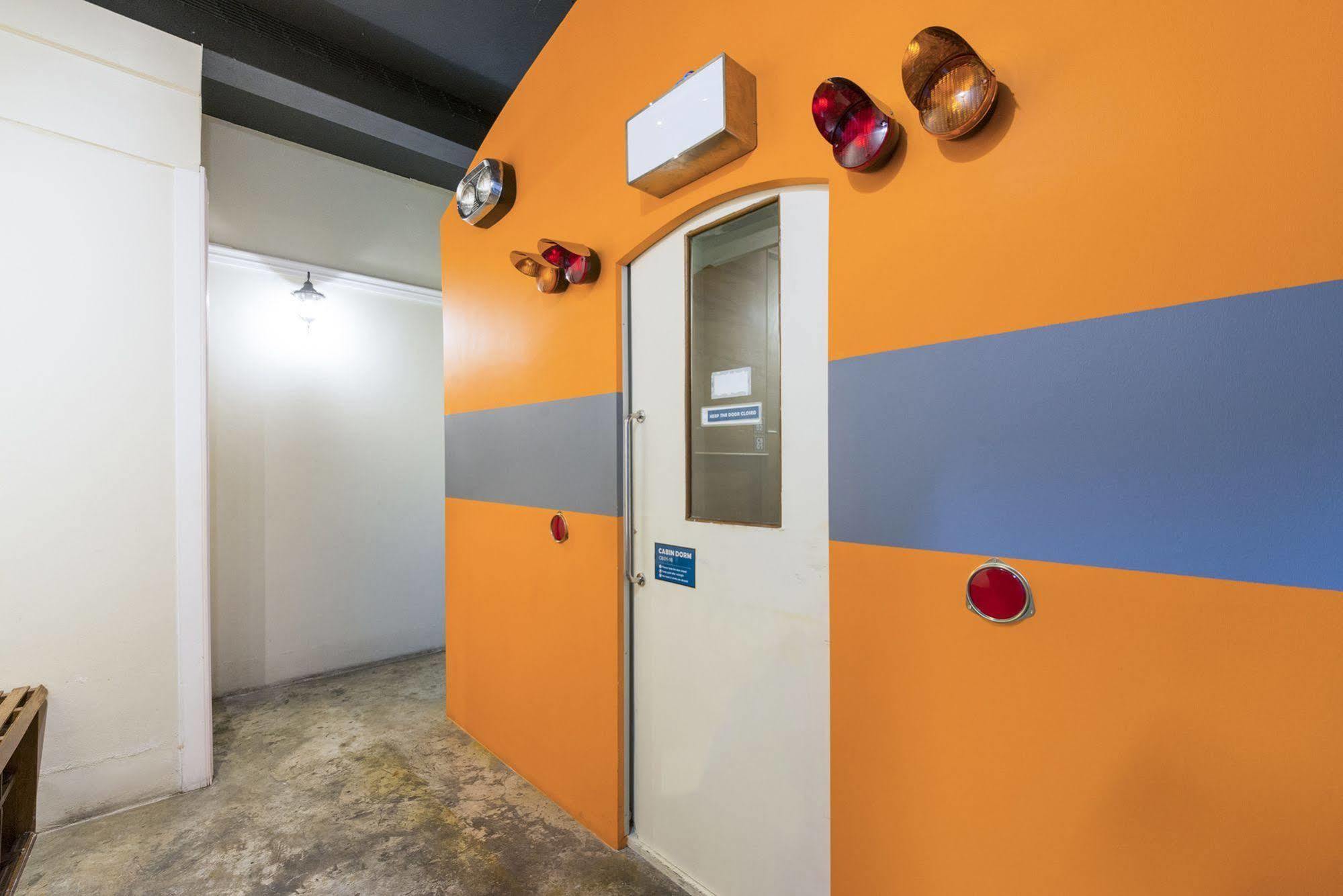 Suneta Khaosan Hostel Bangkok