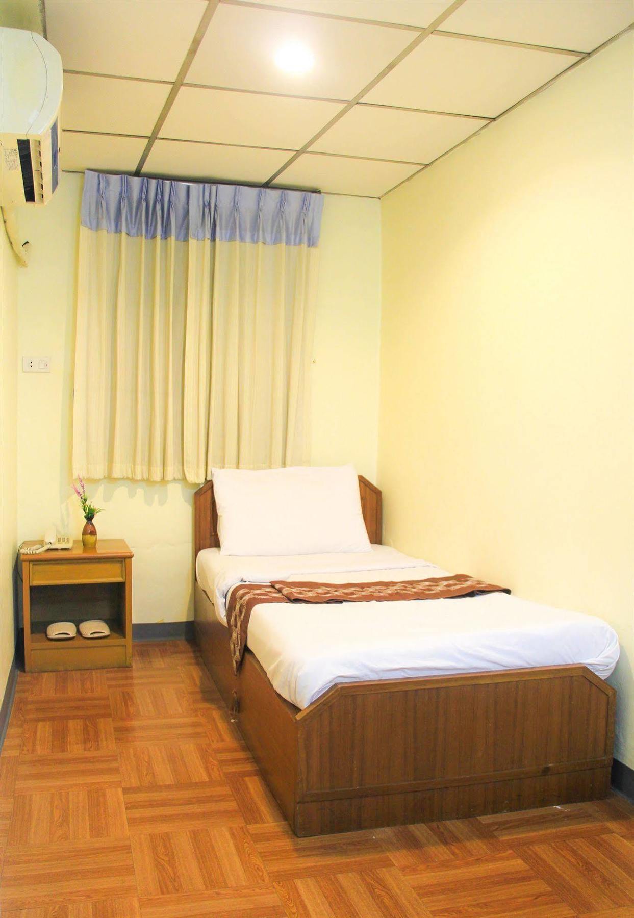 Wendy House Hotel Banguecoque