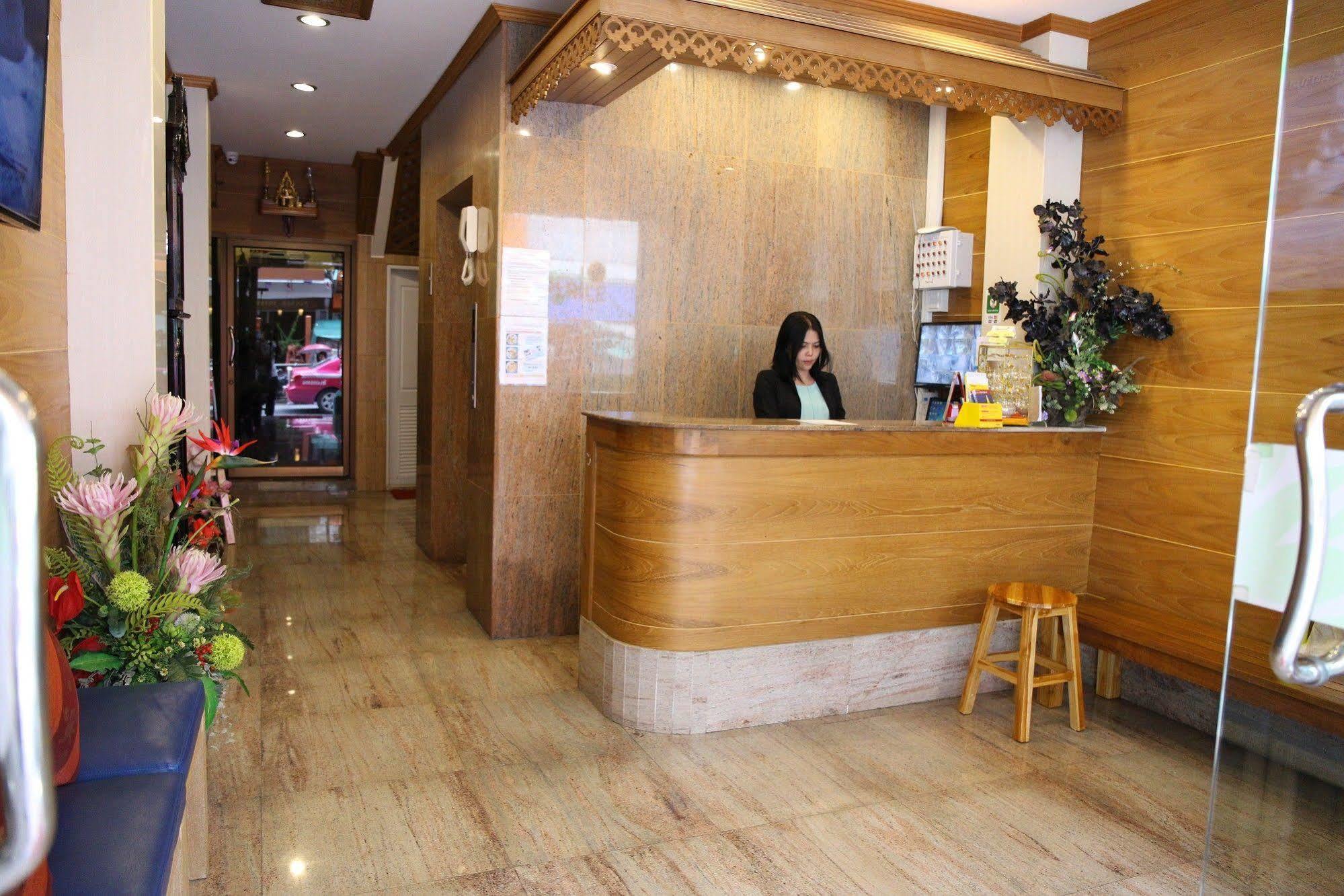 Tanee Place 3* Bangkok