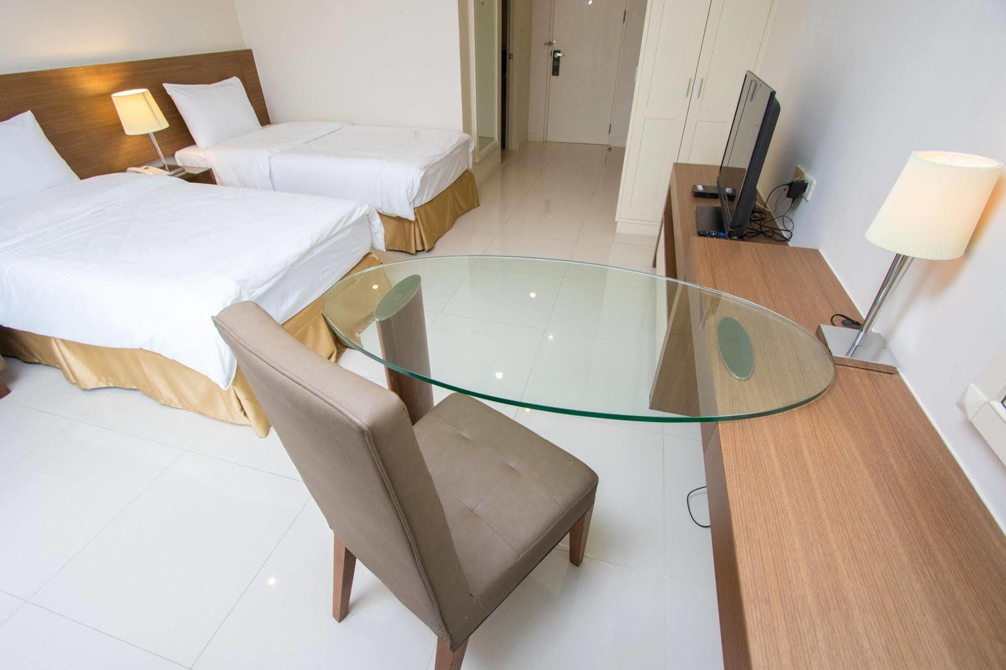 Thomson Huamark Hotel