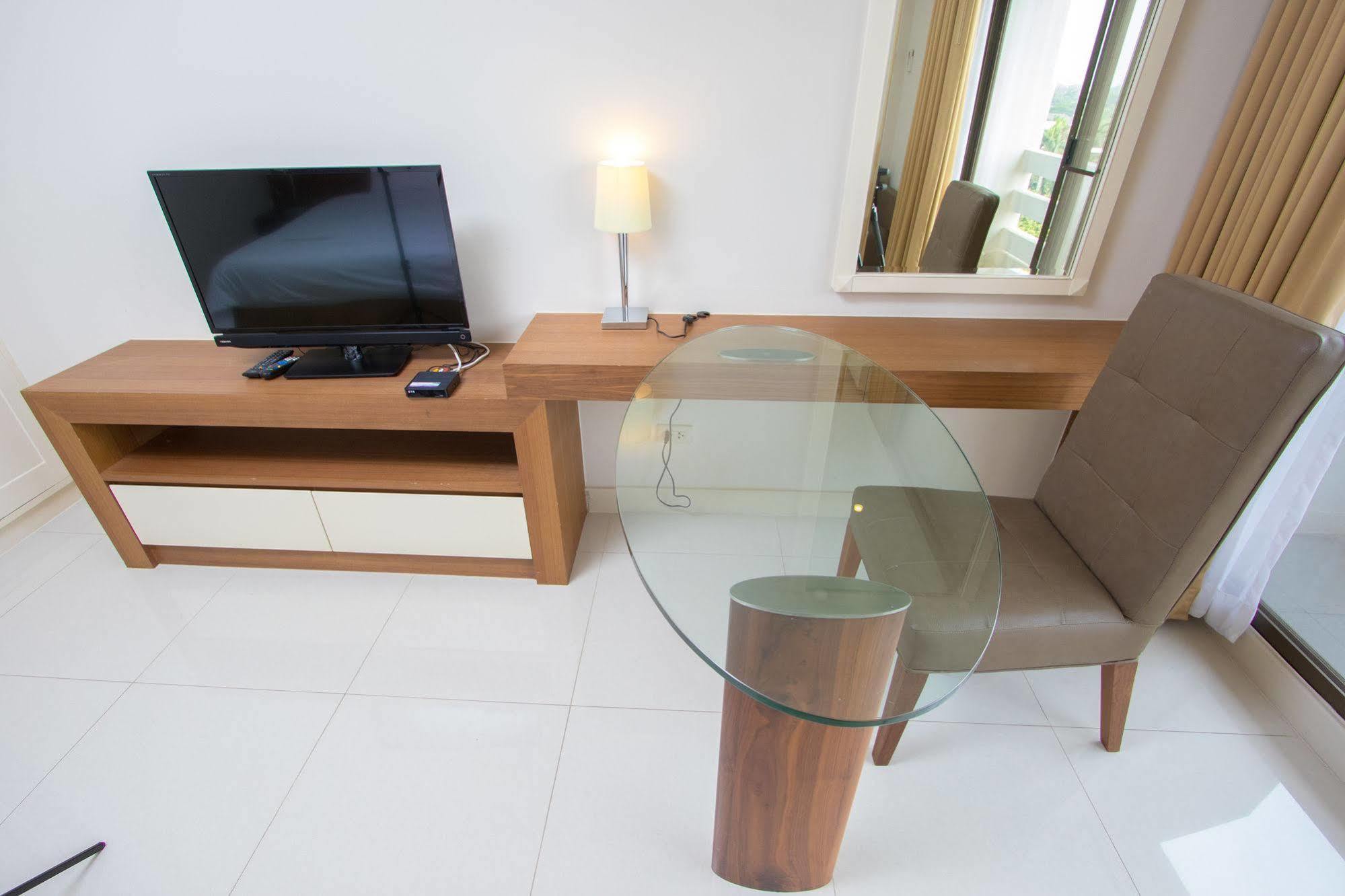 Thomson Huamark 4*