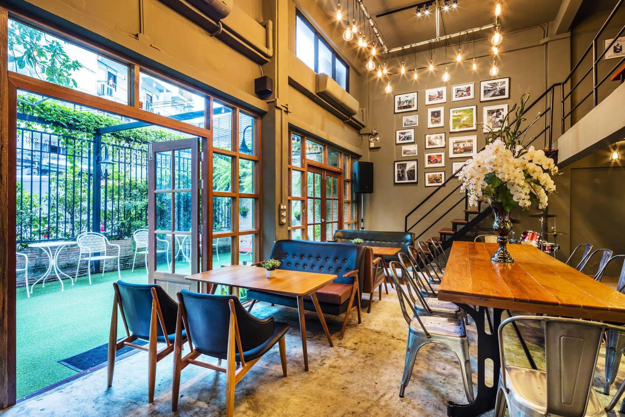 Hostel At Hua Lamphong Bangkok