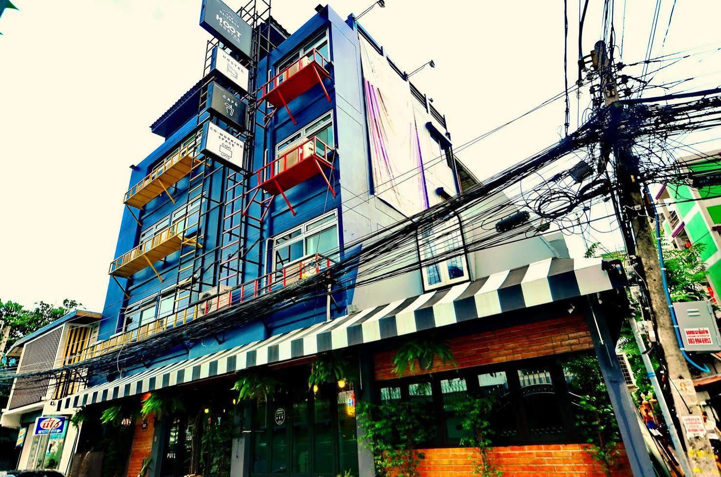 Hoot & Ratchada Bangkok