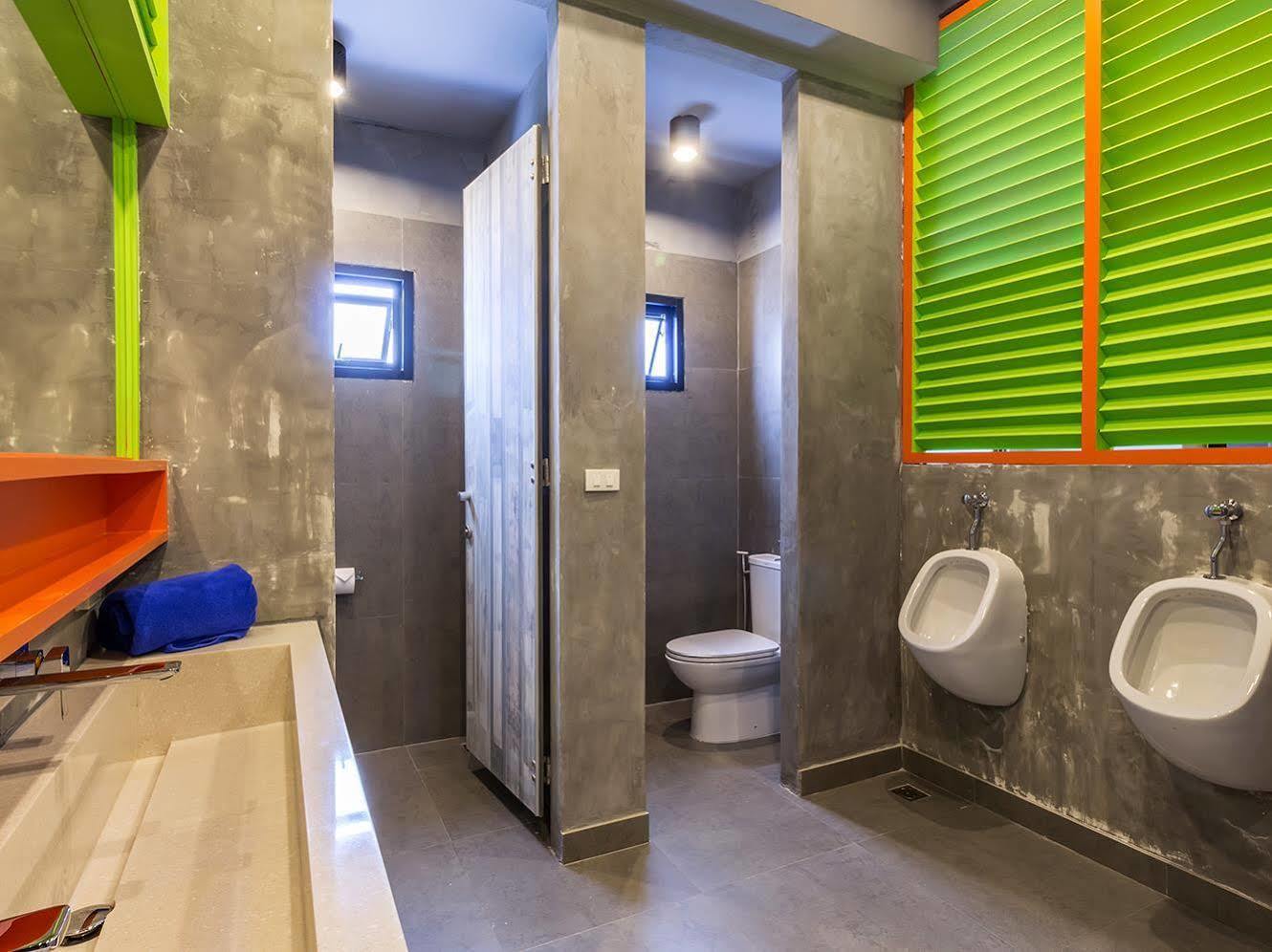Hostel Isanook Female