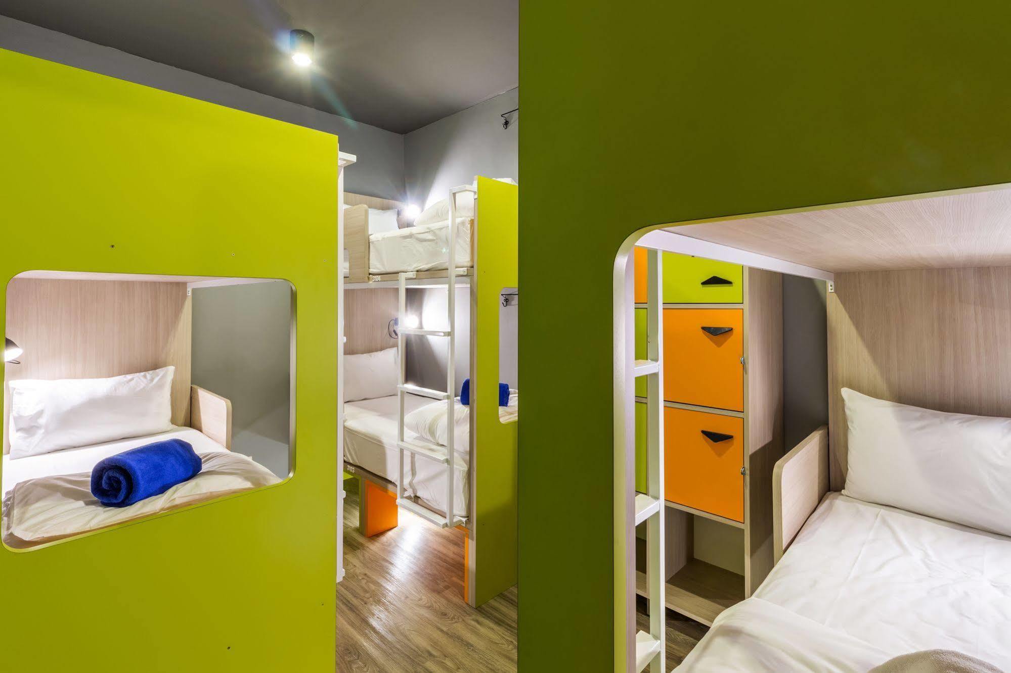 Hostel Isanook Female *