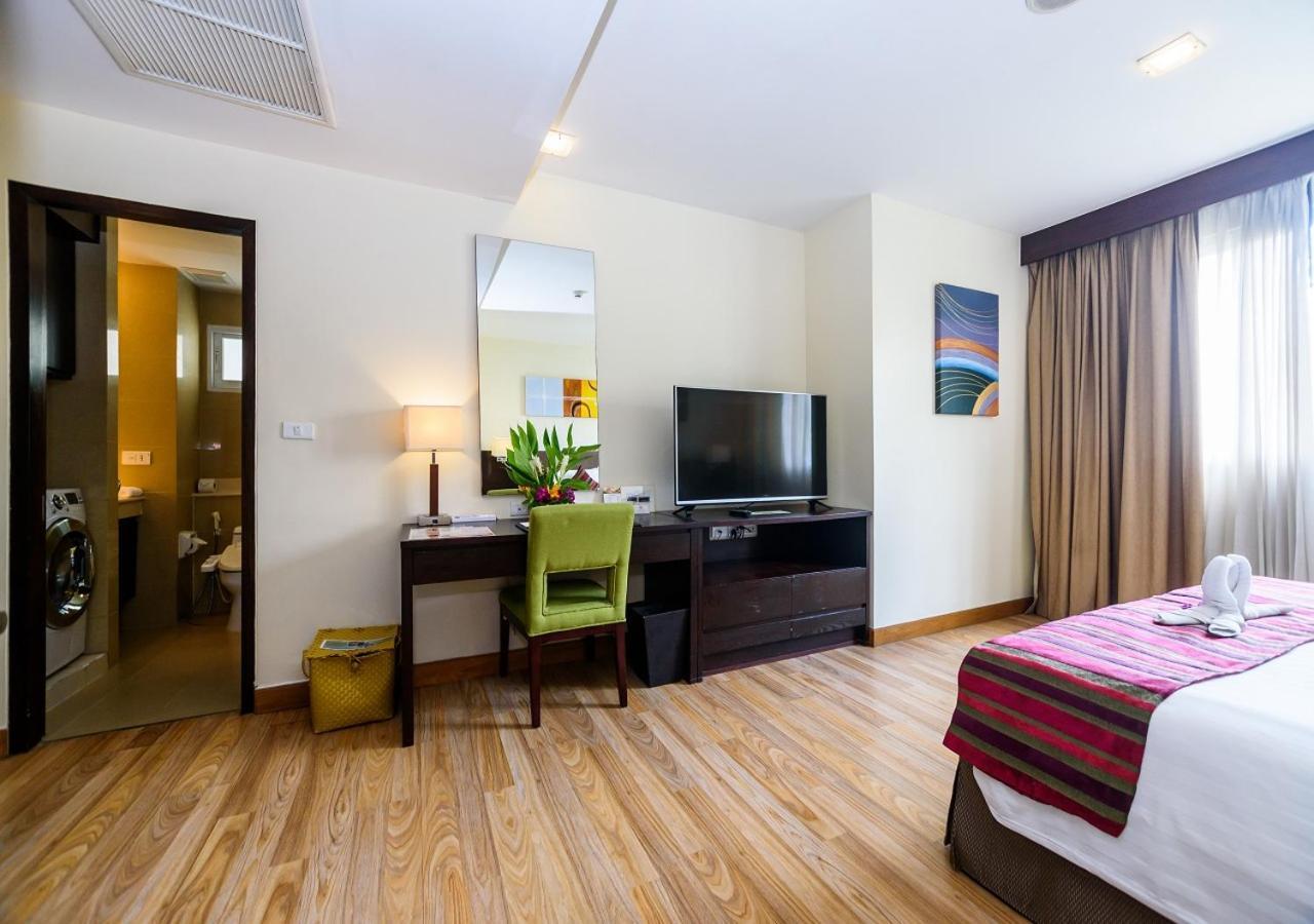 Lohas Residences Sukhumvit 2
