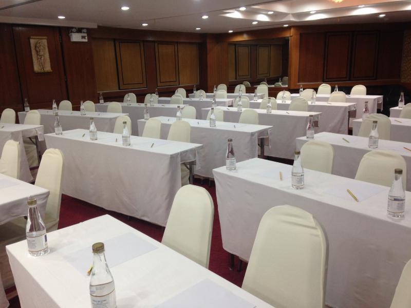 Summit Pavilion Hotel