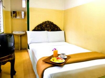 Hostel Sawasdee Smile *