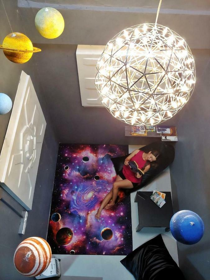 Met A Space Pod @ Asoke * Bangkok