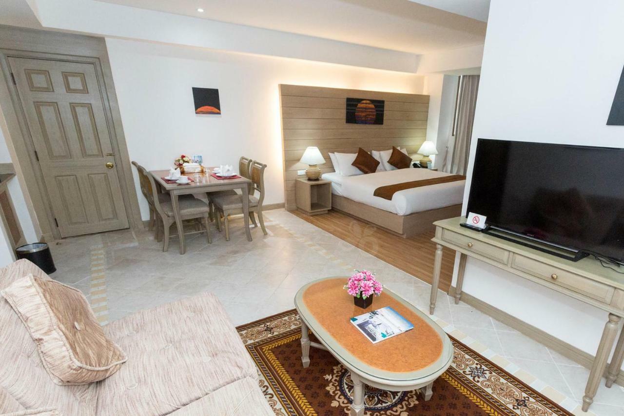 Hotel The Grand Sathorn 4*