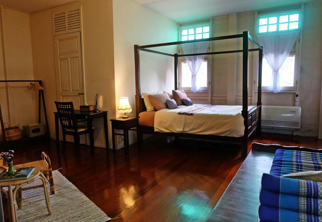 4brs Thai Heritage House In Samsen Vakantiehuis