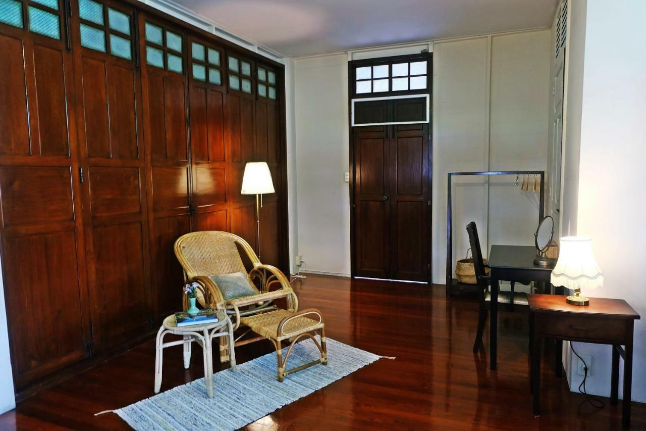4brs Thai Heritage House In Samsen Vakantiehuis *