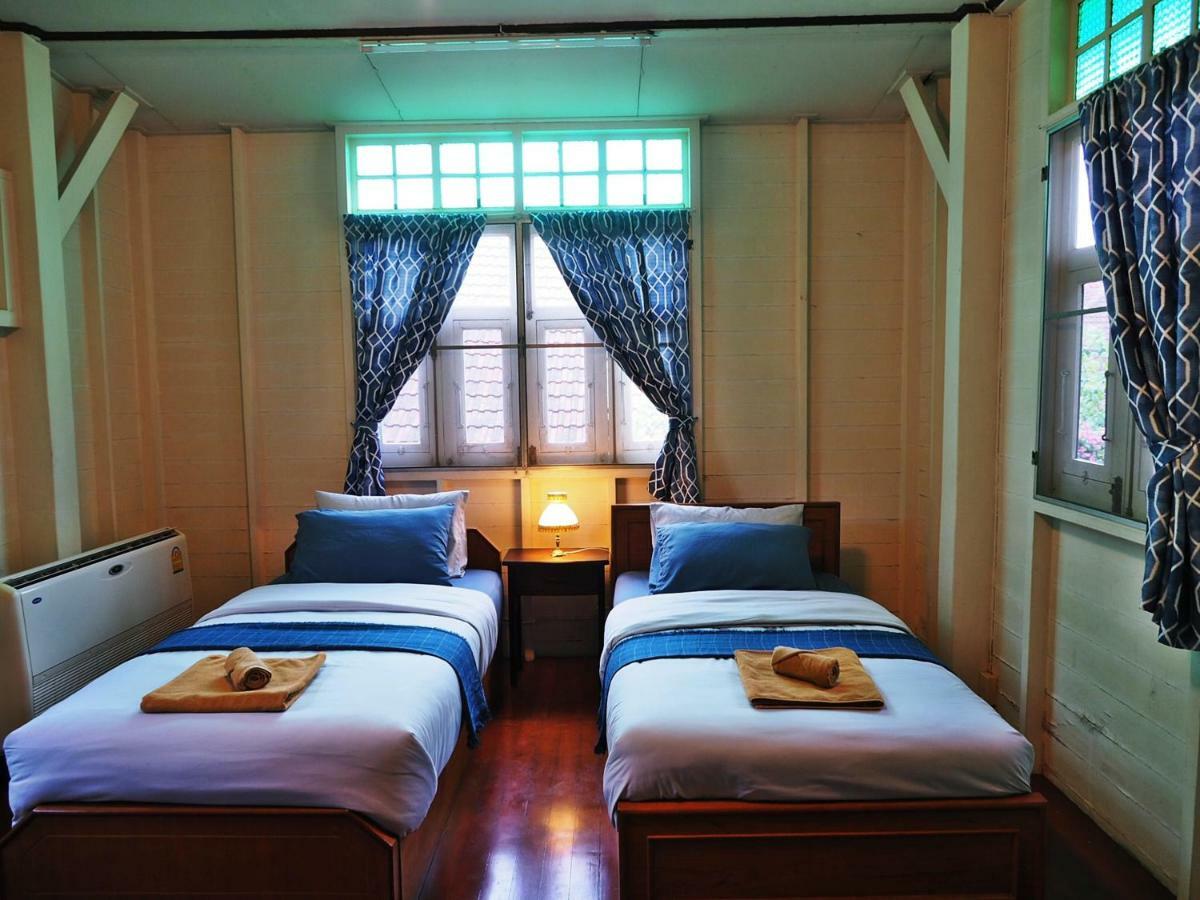 Vakantiehuis 4brs Thai Heritage House In Samsen *