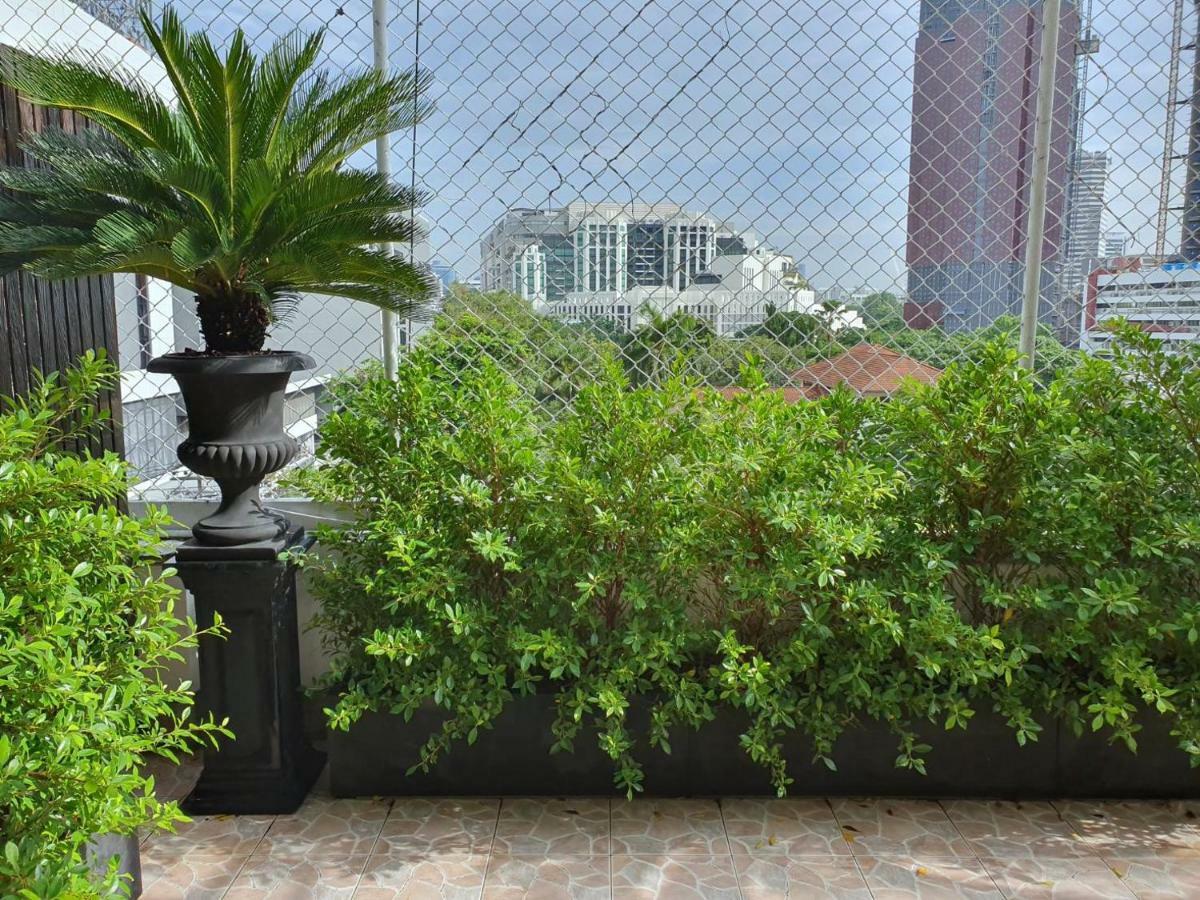 Petchburi - Boutique Floor 3-5 Gasthuis *