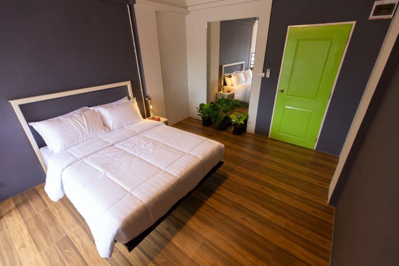 Mango 10 House 2*
