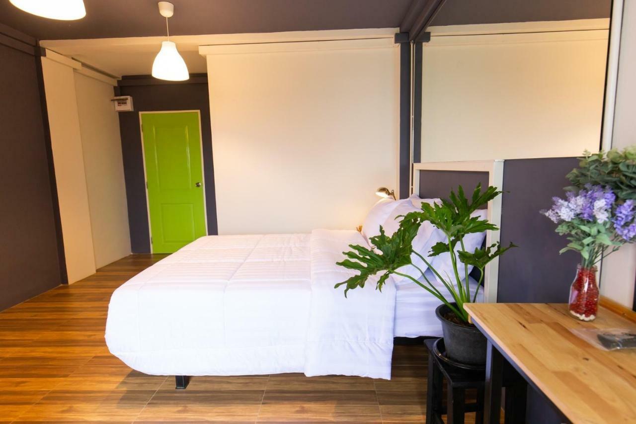 Mango 10 House 2*