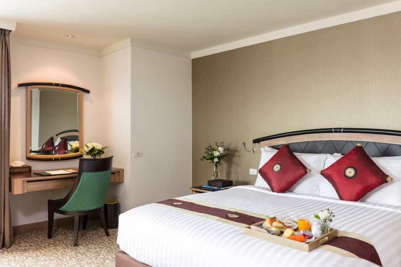 Baiyoke Sky Hotel 4*