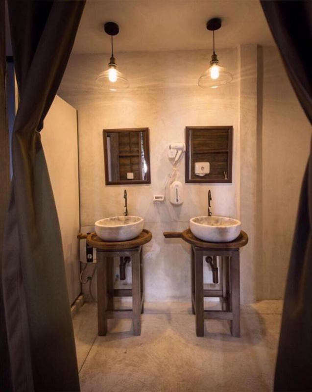 Canale Hostel *