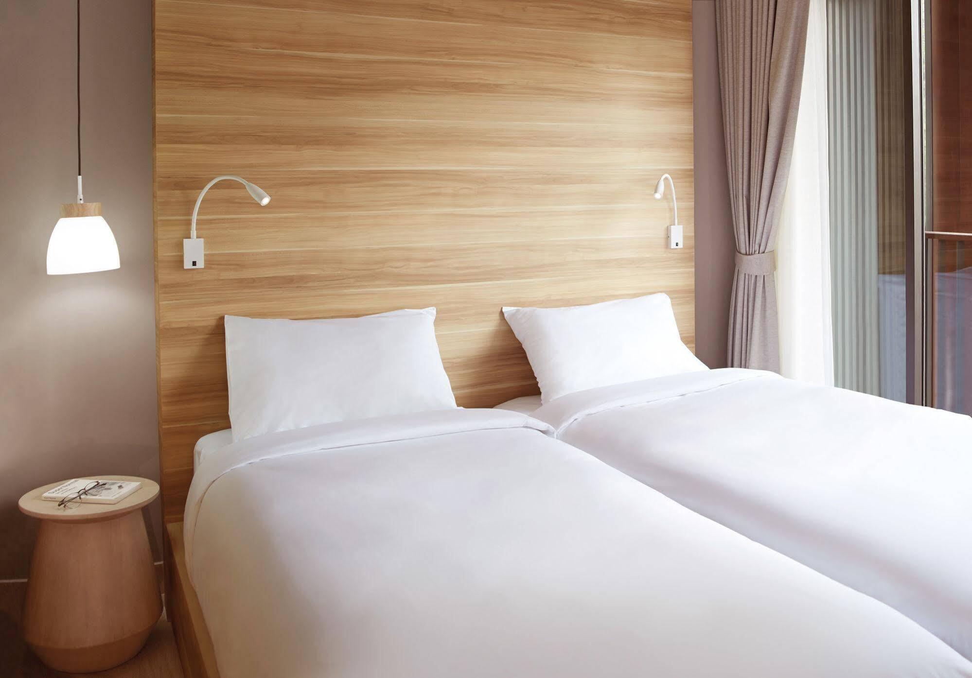 Happy 3 Hotel