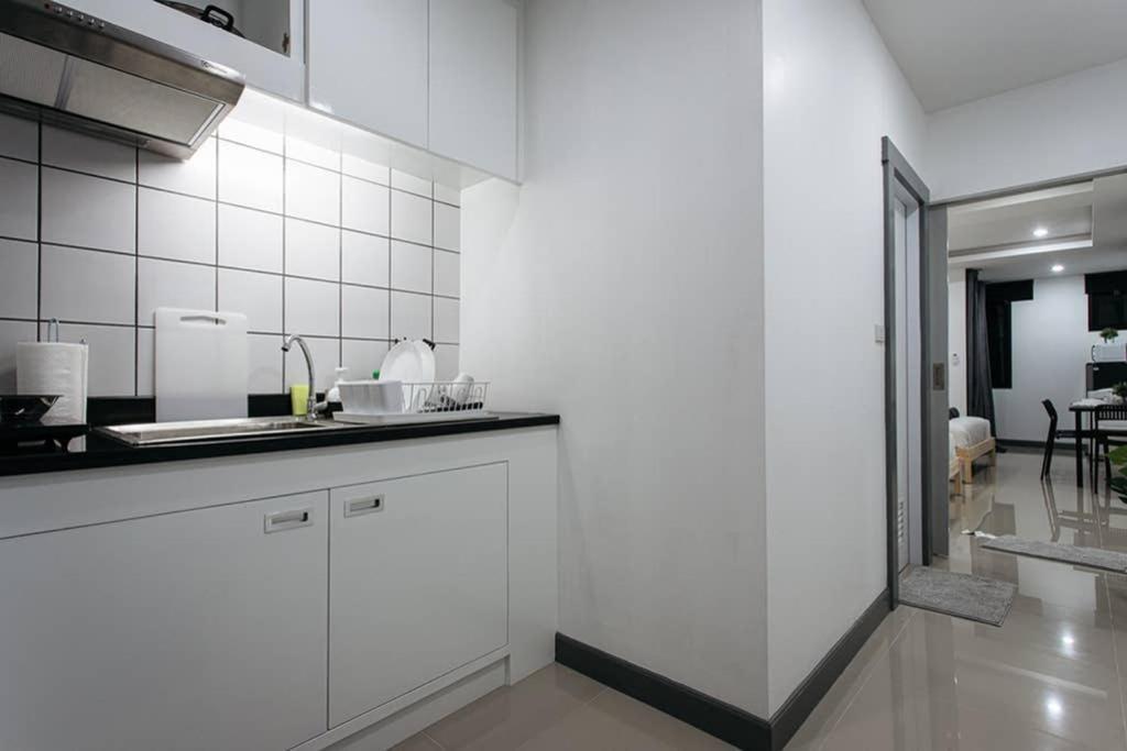 P2 Silom Large 2beds Full Kitchen Wifi 4-6pax
