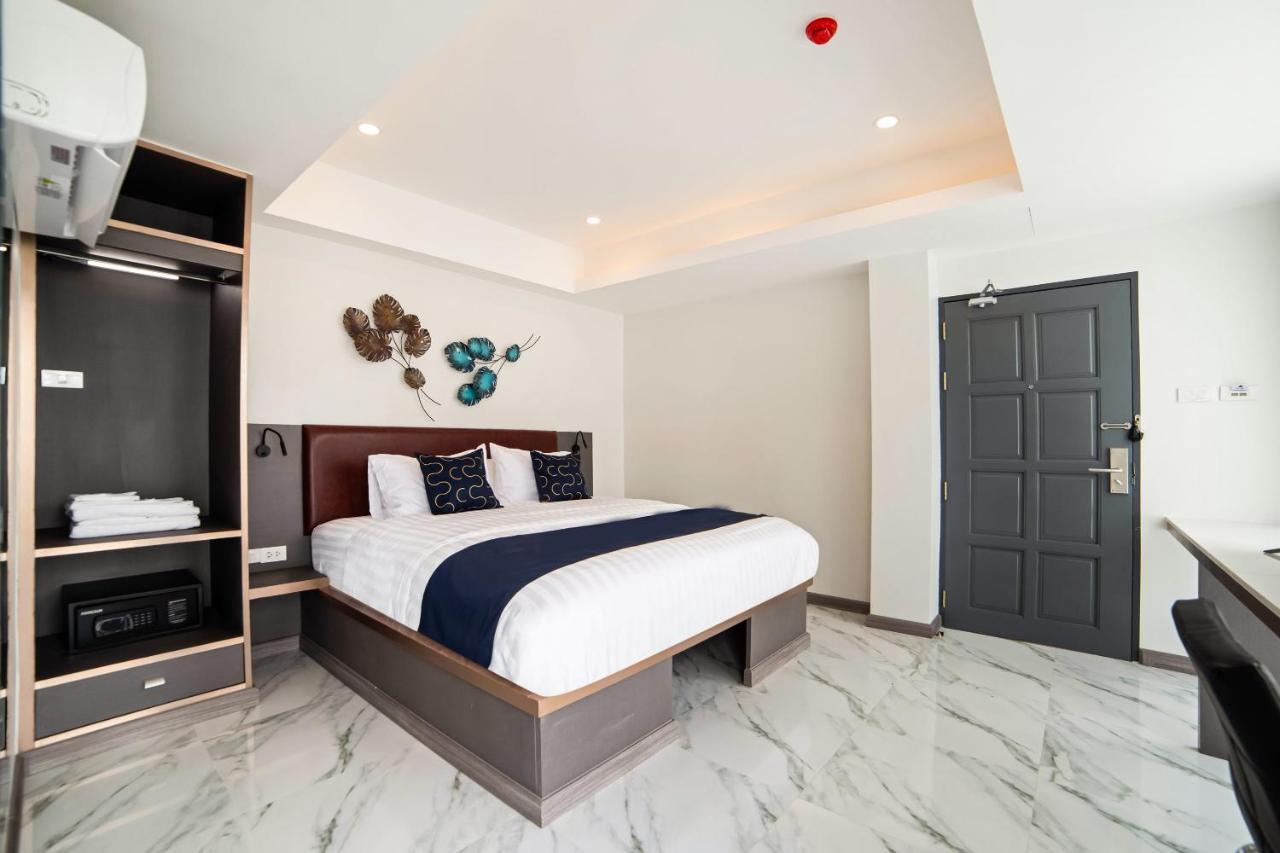 Hotel Roomquest Sukhumvit36 Bts Thonglor 3*