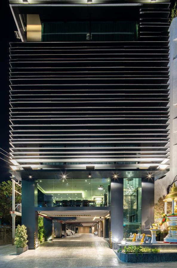 Amarin Rama 8 Hotel 3*