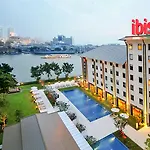 Ibis Bangkok Riverside