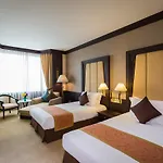 Ramada By Wyndham Bangkok Chaophya Park