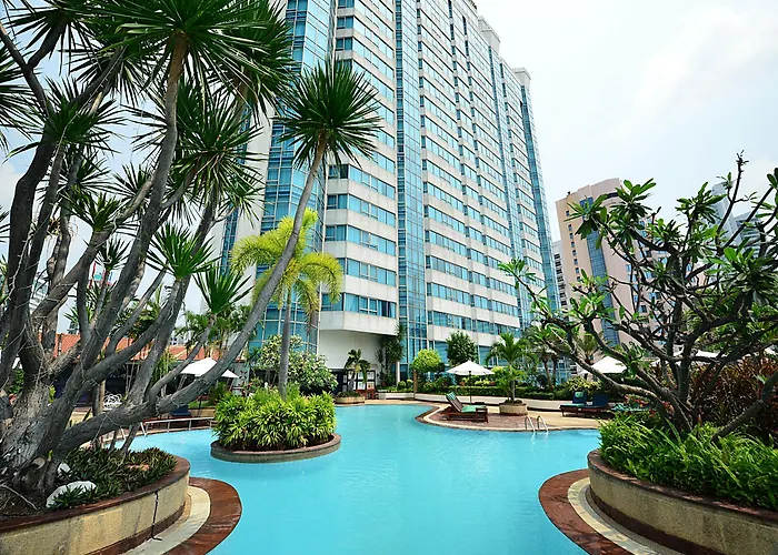 Windsor Suites Bangkok, Managed By Accor