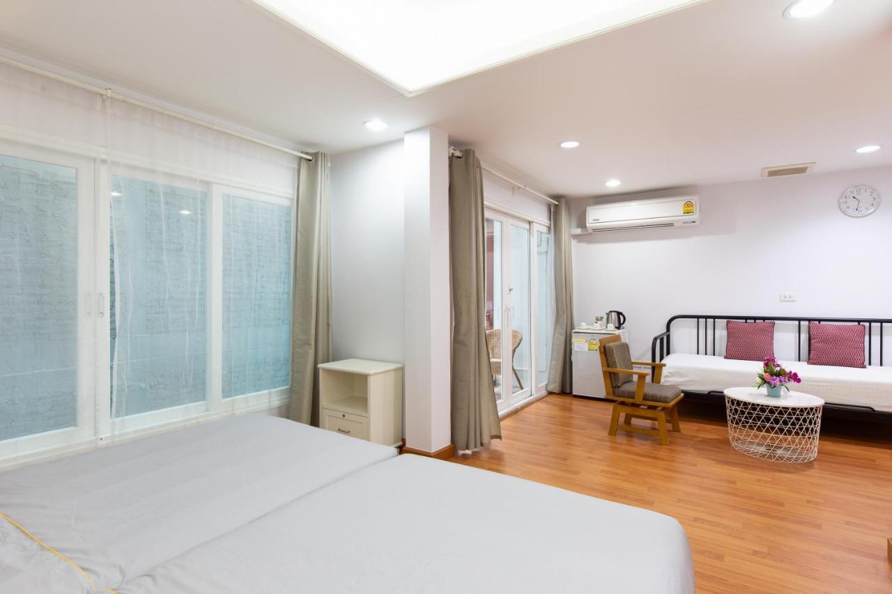Good Day @ Baan Silom Guest house Bangkok