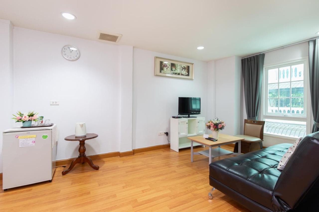 Guest house Good Day @ Baan Silom Bangkok