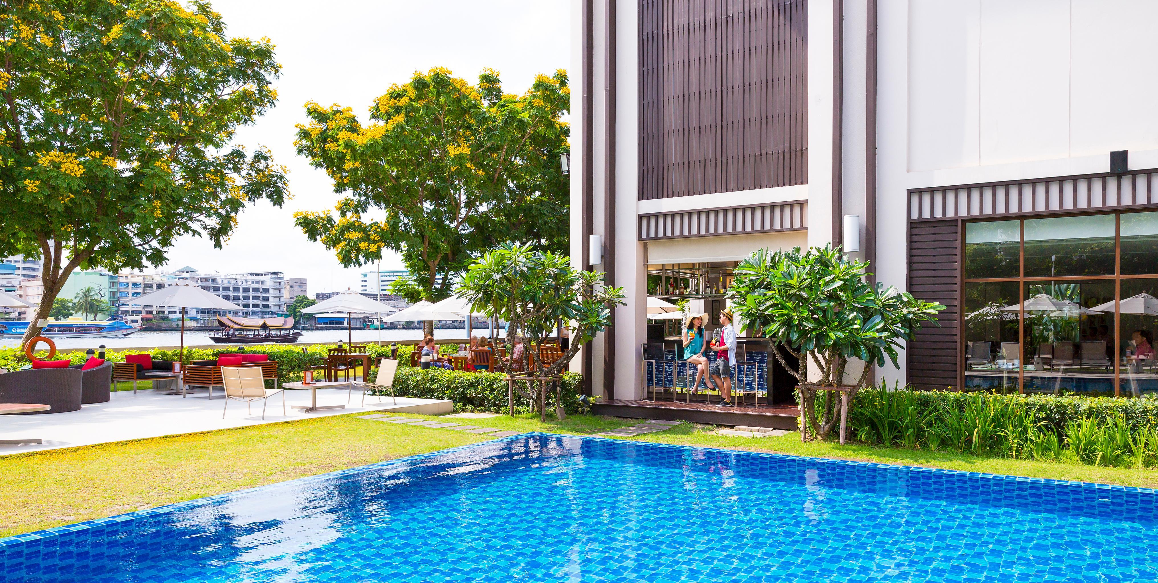 Hotel Ibis Riverside 3*