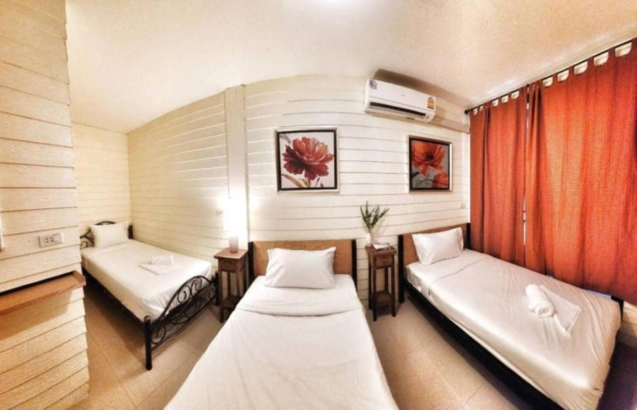 Back Backpackers Banguecoque