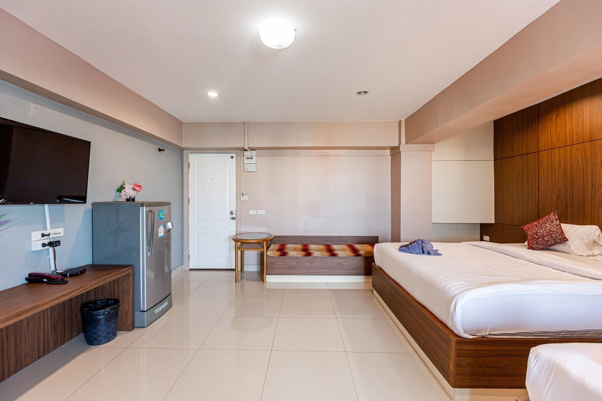Hotel Latin Garden