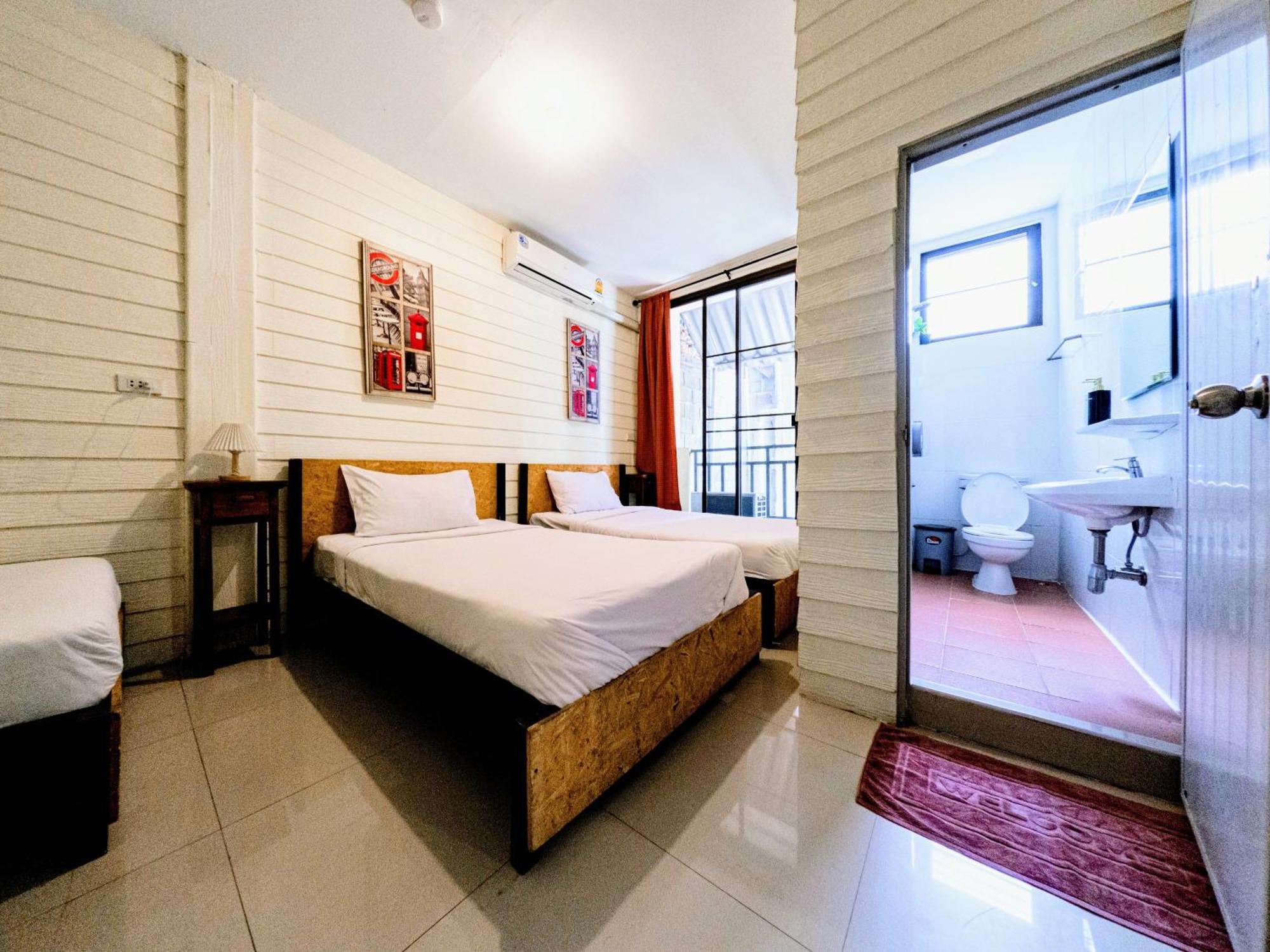 Back Backpackers Albergue *