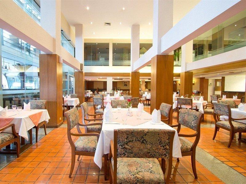 Manhattan Hotel
