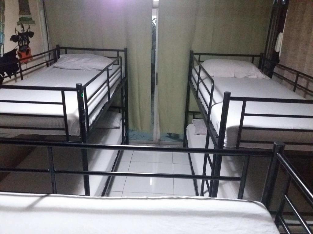 Mad Cow Hostel Bangkok