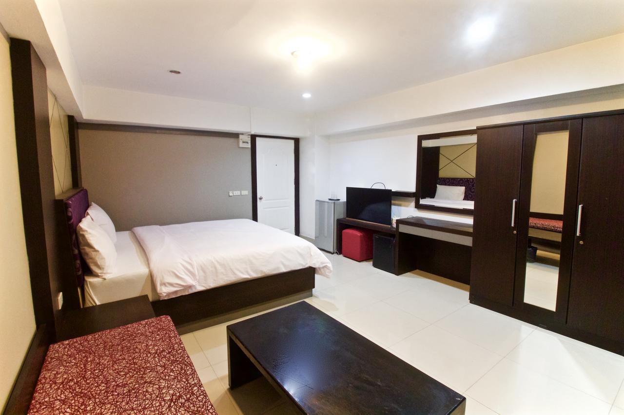 Latin Garden Hotel 2*