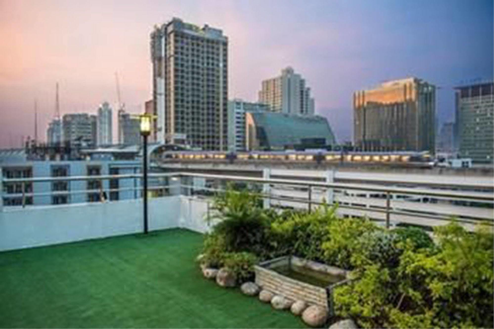 Icheck Mayfair Pratunam