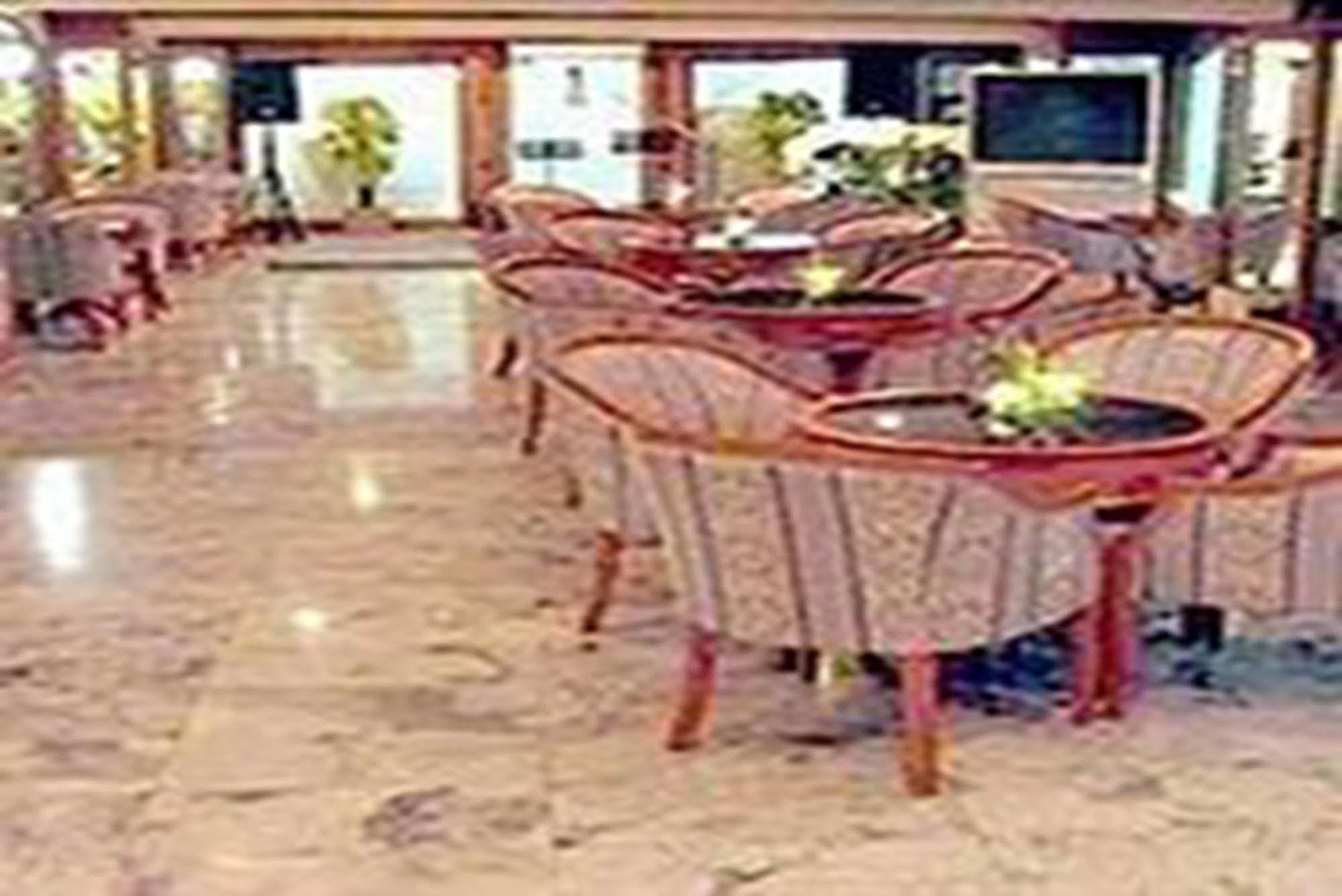 Pj Watergate 3*
