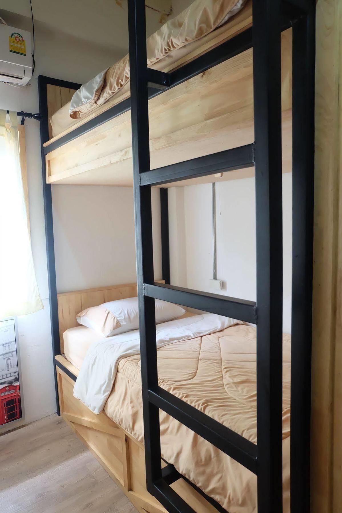 Buff Hostel
