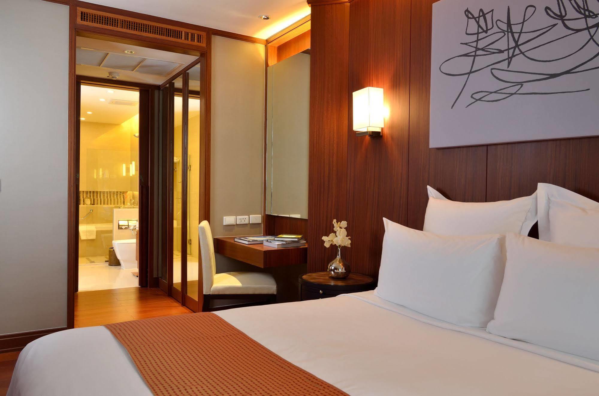 Aetas Hotel 5*