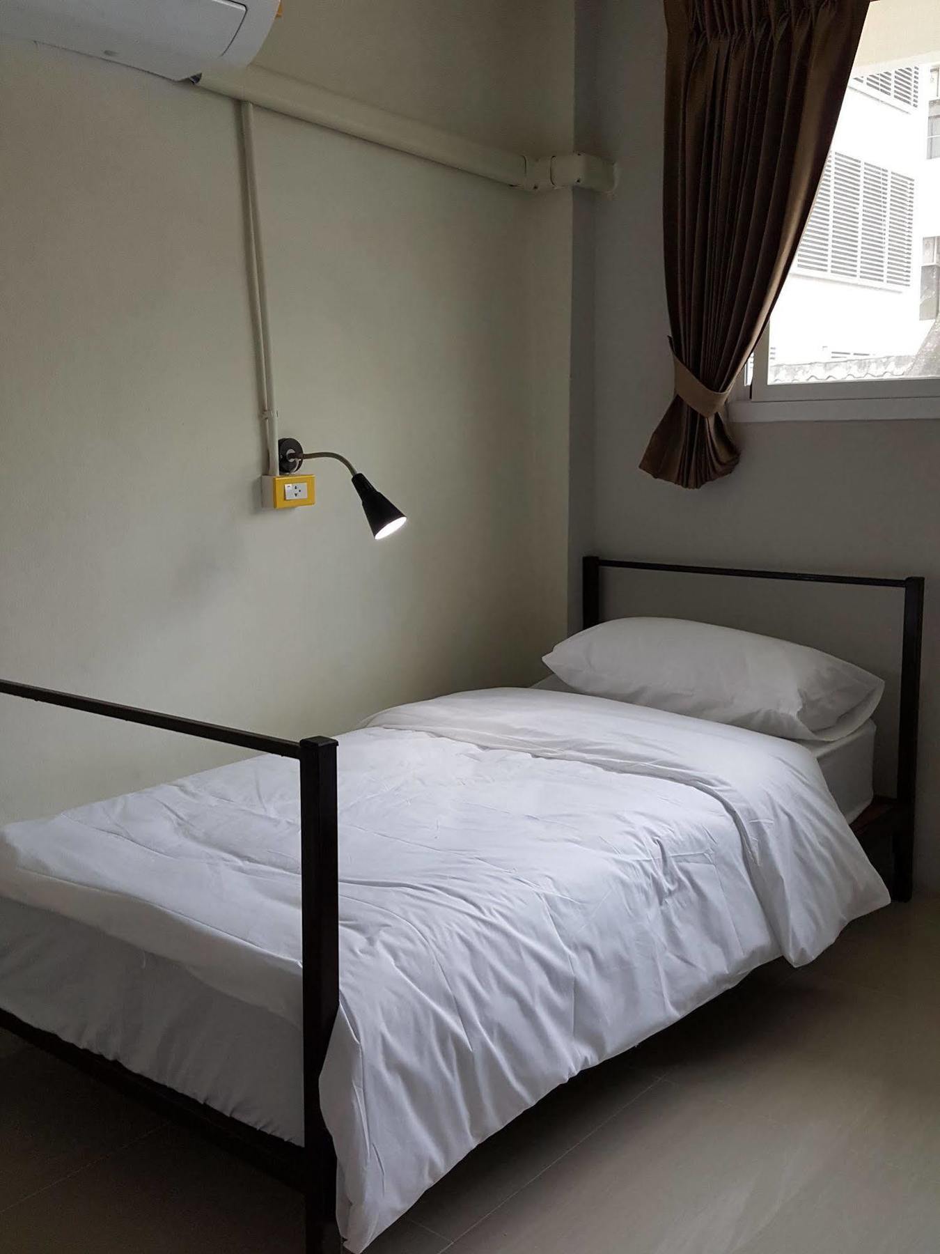 Hostel Oyo 716 Check *