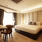 @Nares Hotel