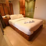 Boonrumpa Condotel