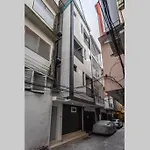 P1 Silom Pan Large Room Full Kitchen Wifi 4-6Pax