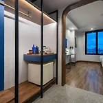 Graph Hotel