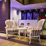 Eleven Avenue Suites Bangkok