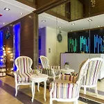 Eleven Avenue Suites Bangkok